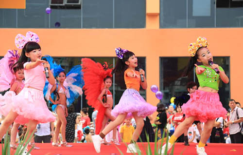 温州梦多多小镇孩子们的才艺展示