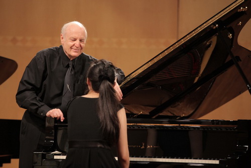 能够将弹奏要领清楚表达给孩子